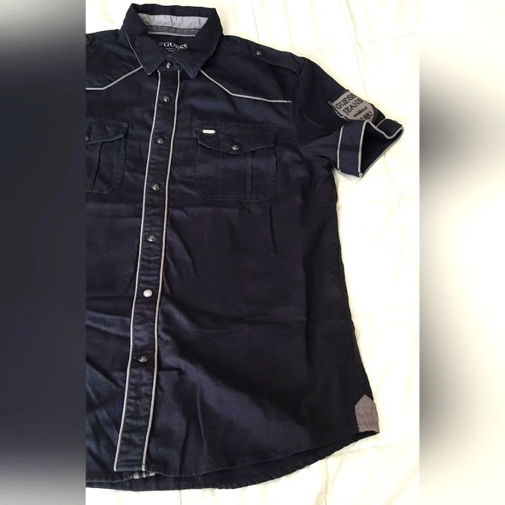 Guess Button Up - Picture 5 of 15